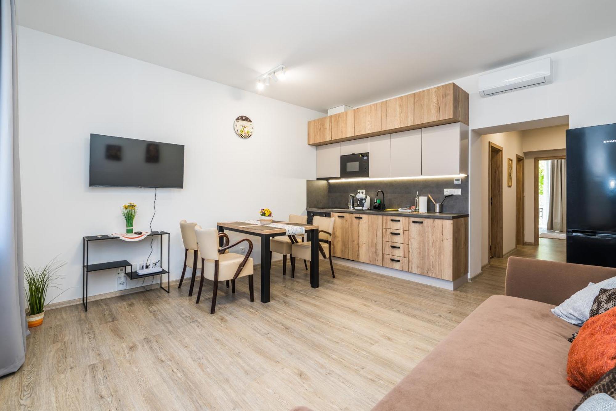Perla Hradce Apartment Hradec Kralove Exterior photo